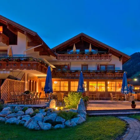 Hotel Anneliese-3